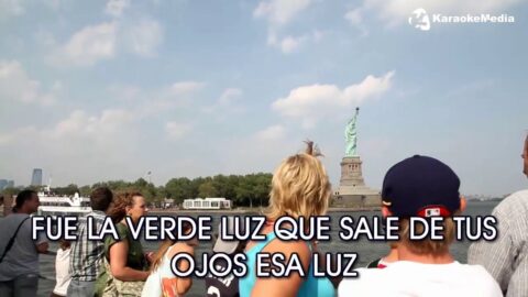 Estoy hecho de pedacitos de ti – Antonio Orozco